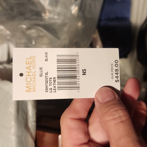 New Michael kors LG Ellis - Picture 4 of 4